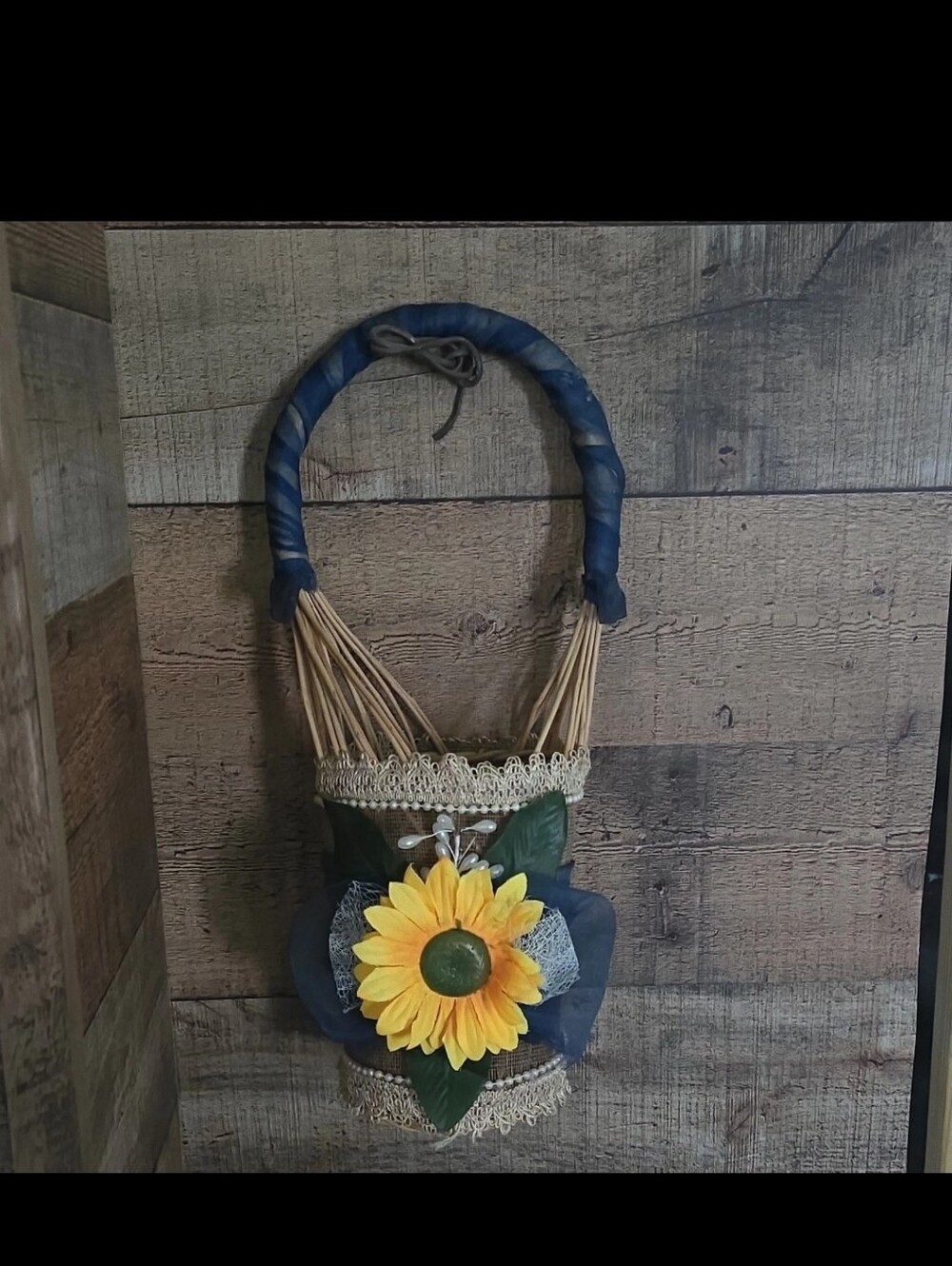 Brown Round Wicker Basket with Handle Rustic Indoor Decor Hanging